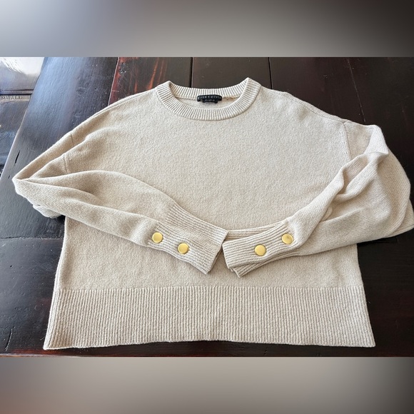 Alice + Olivia EUC Cashmere Crewneck Sweater Gold Button Cuffs Cropped size Sm - Picture 6 of 12